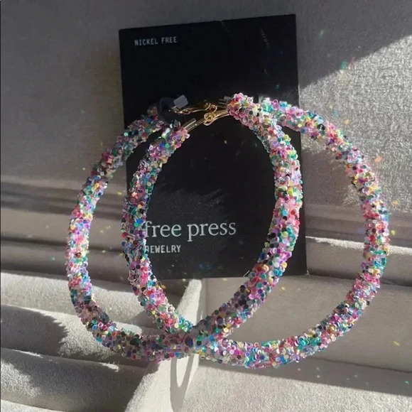 Free Press Multicolor Hoops - Picture 4 of 7